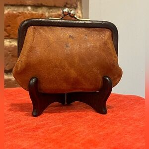 Vintage 90s Coach Kisslock Coin Purse – British Tan Leather Change Wallet Rare